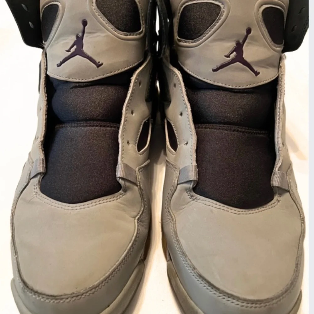 Nike Jordan Hightop Women's Sneakers in Gray and‎ Purple